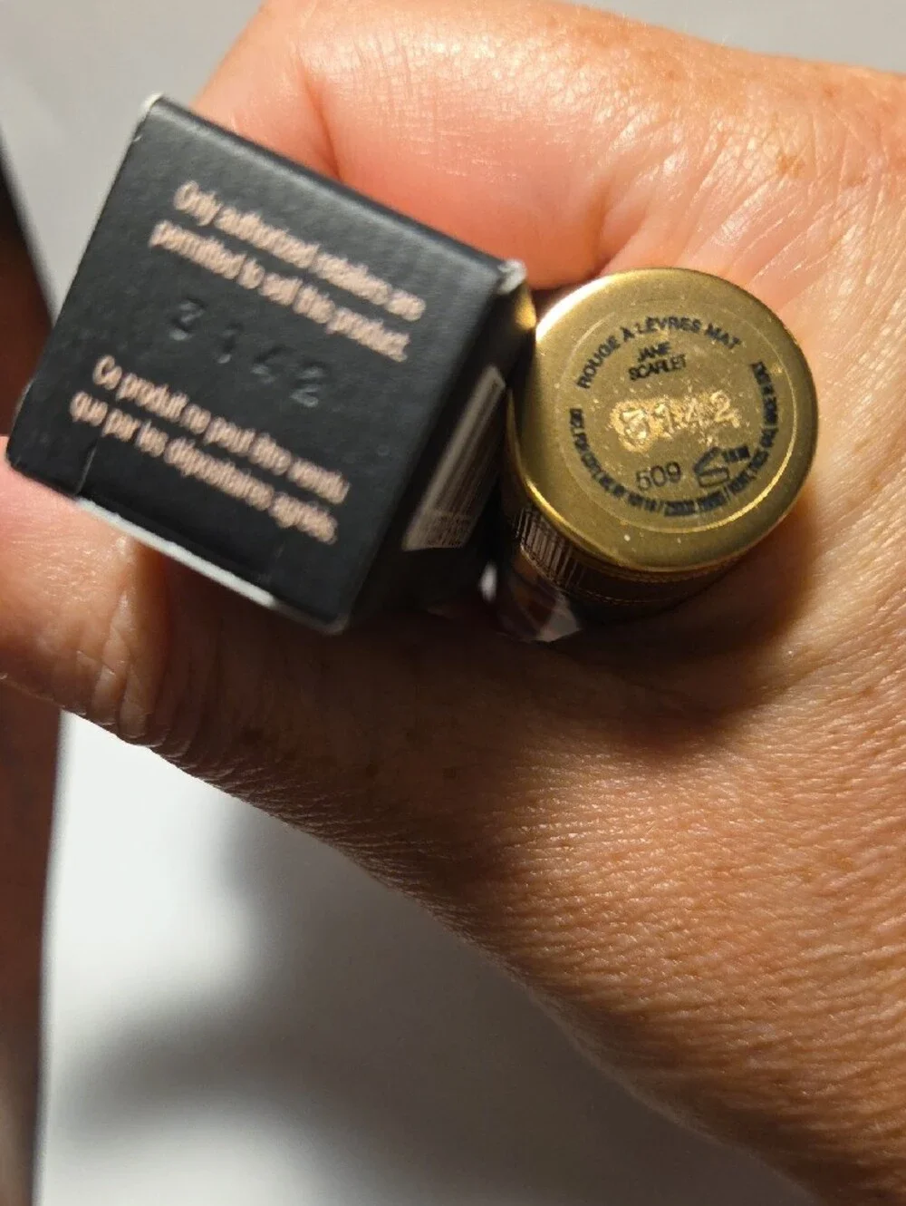 Gucci LIMITED EDITION Matte Lipstick - 509 Janie Scarlet